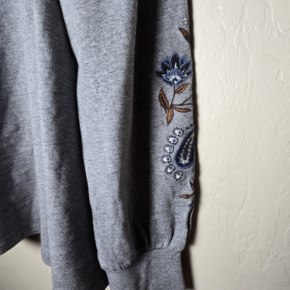 DRIFTWOOD Shirt Size XL Clare Long Sleeve Crew Moody Paisley Floral Embroidered - Picture 5 of 12